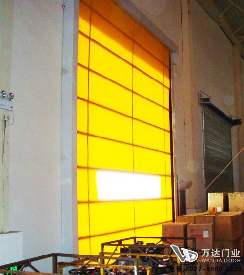 永登工厂堆积门